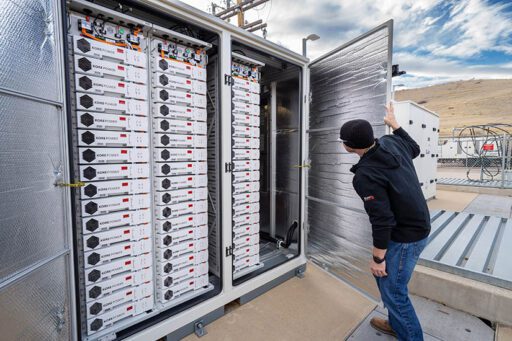 Study suggests a big role for grid battery storage as Illinois shutters its coal power plants