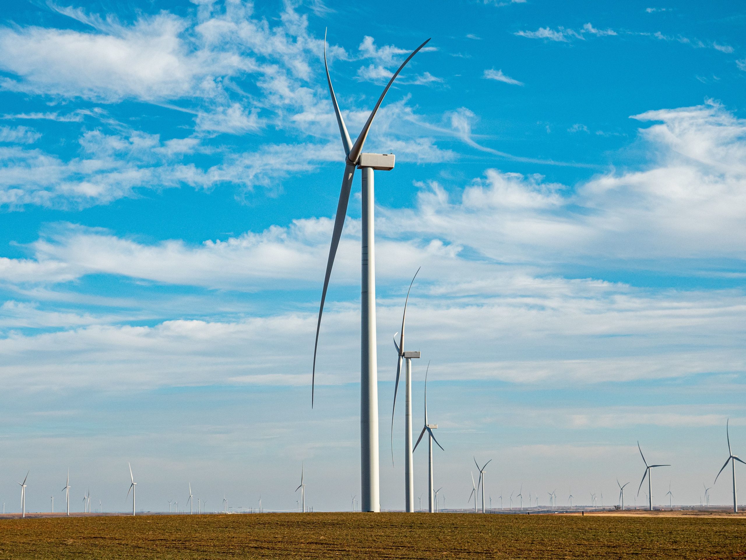 Invenergy, GE Renewables complete nearly 1 GW wind project in Oklahoma